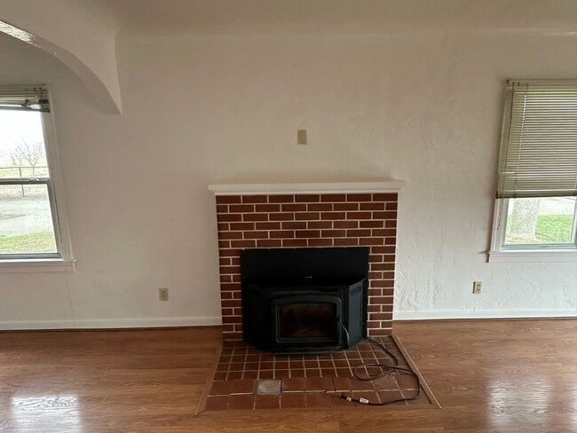 Building Photo - 26997 Rd 164