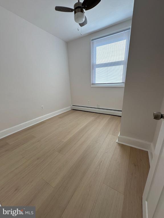 Building Photo - 3265 Edgemont St