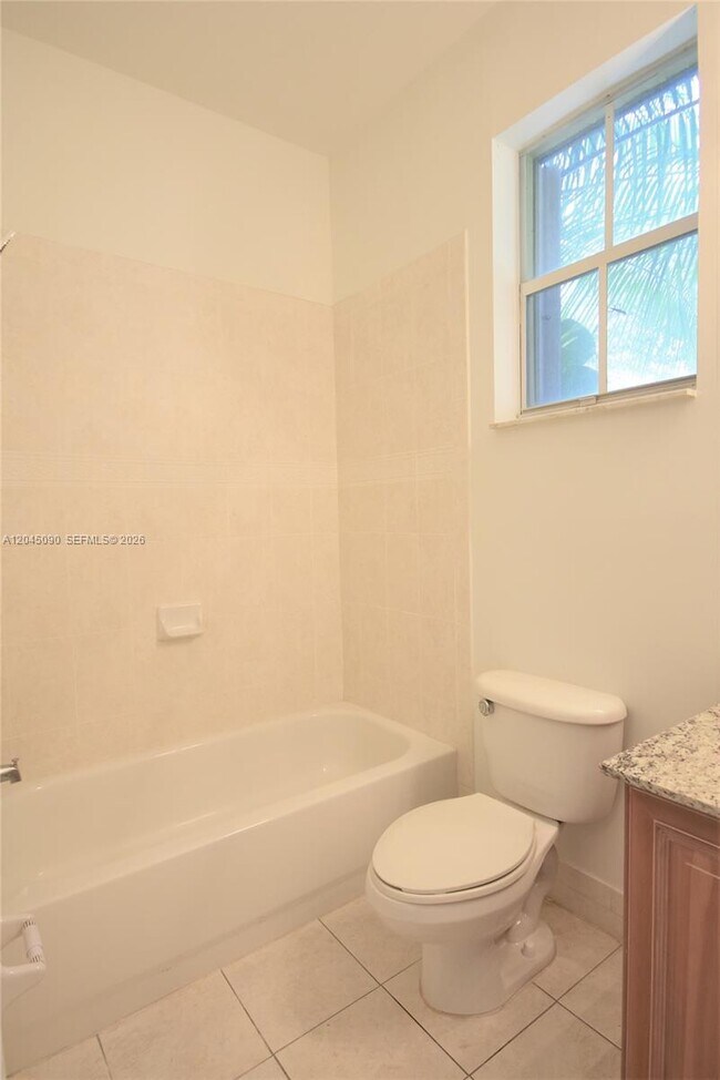 Building Photo - 4534 NW 94th Pl
