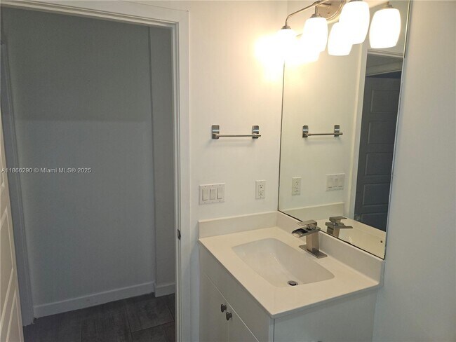 Building Photo - 17606 SW 149th Pl