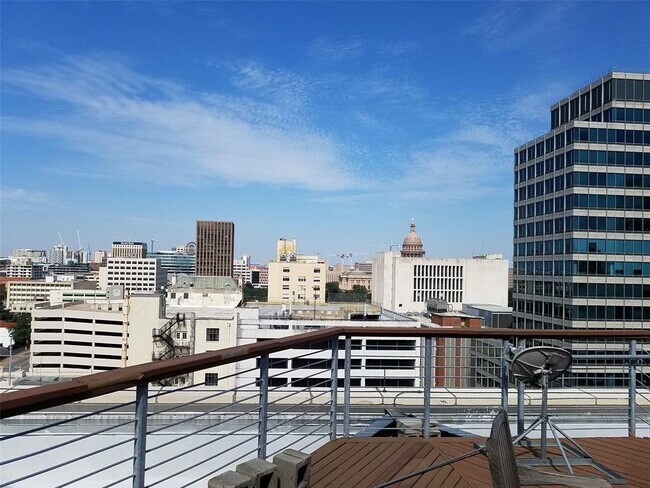 Building Photo - 710 Colorado St