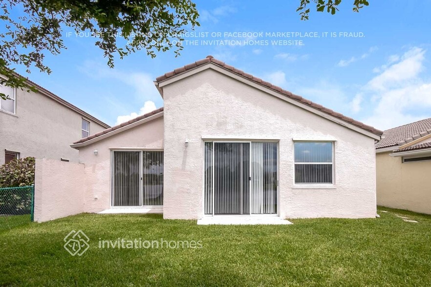 Building Photo - 1544 NW 158th Ave