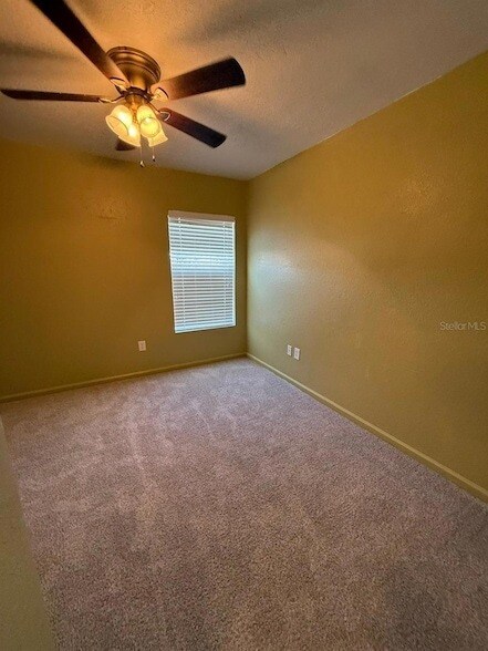 Building Photo - 6048 SW 49th Ave