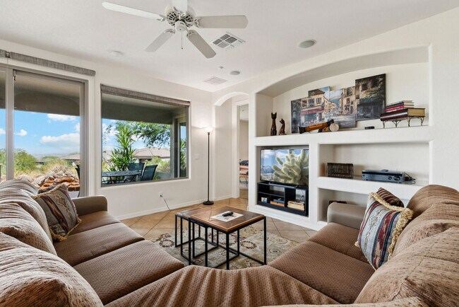 Primary Photo - 11512 E Raintree Dr