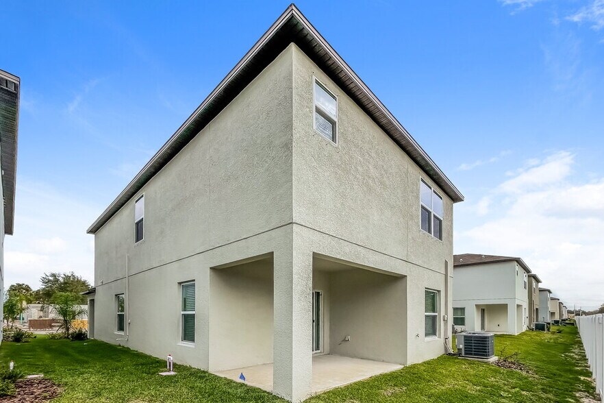 Building Photo - 7303 Spring Snowflake Ave