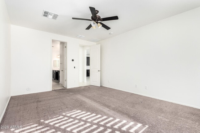 Building Photo - 665 E Rojo Way