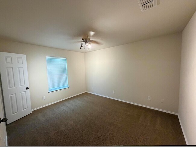 Building Photo - 6548 84th St