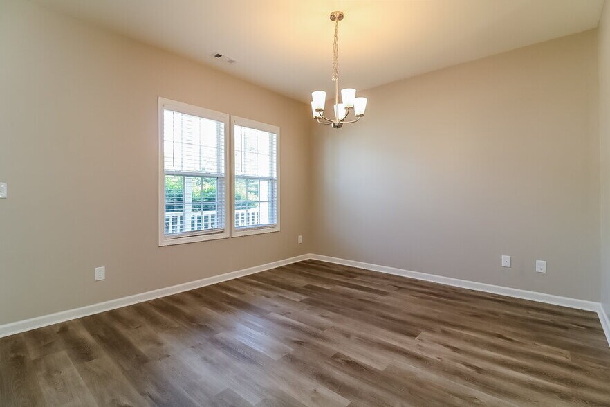 Building Photo - 1442 Eva Mae Dr