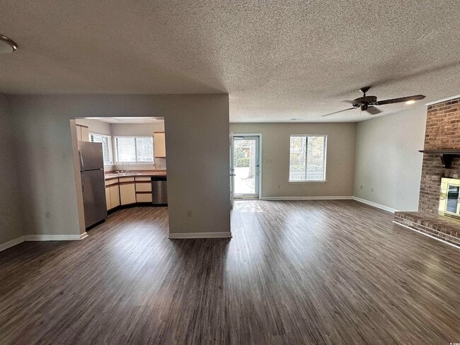 Building Photo - 6536 Valene Ct