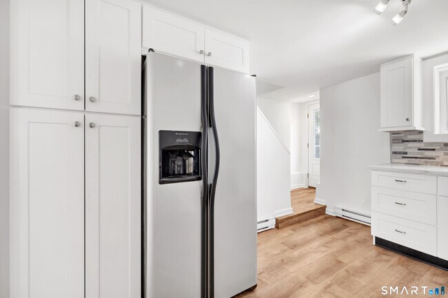 Building Photo - 41 Frisbie St
