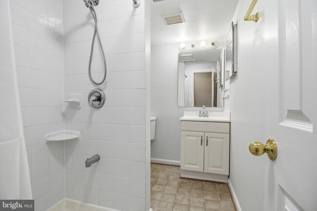 Building Photo - 14301 Perrywood Dr