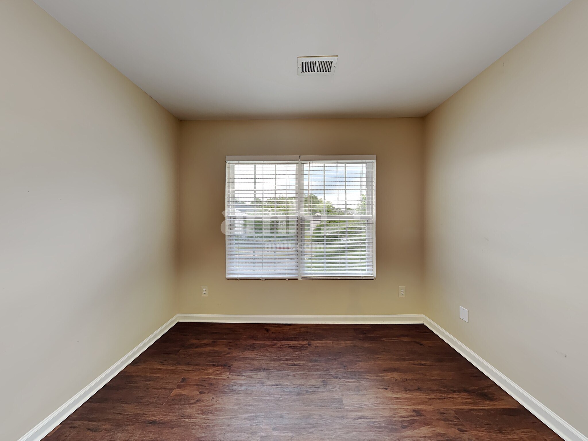 Building Photo - 106 Lick Creek Ln