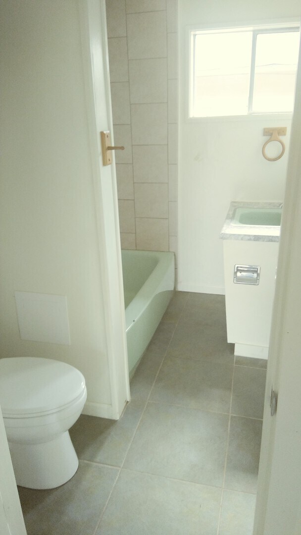 Building Photo - Volador Enterprises, LLC-PM-018-0020-2441