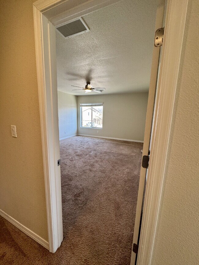 Building Photo - Move in Special 1/2 off first full month's...