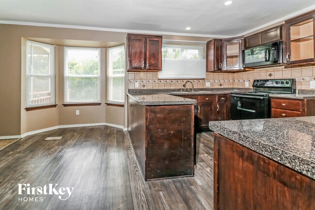 Building Photo - 14345 River Oaks Ct