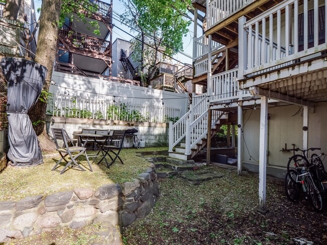 Building Photo - 30 Mercer St