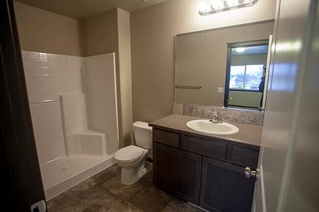 Building Photo - Charming 3-Bedroom Home in Post Falls