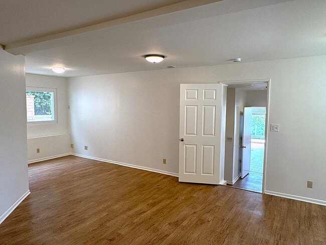 Lower bedroom - 7103 Rindge Ave