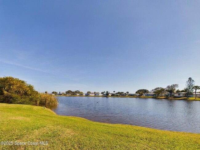 Building Photo - 7660 Kyak Ct