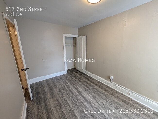 Building Photo - 517 Second St