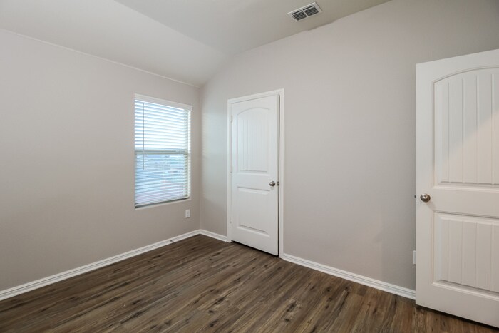 Building Photo - 6913 Freeboard Wy