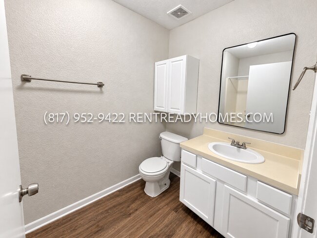 Building Photo - 860 Potomac Dr
