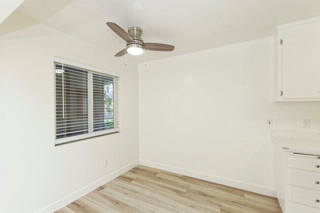 Building Photo - 184 Callan Ave