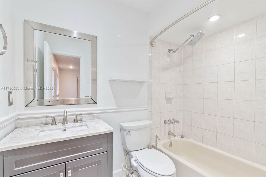 Building Photo - 4576 SW 139th Ct