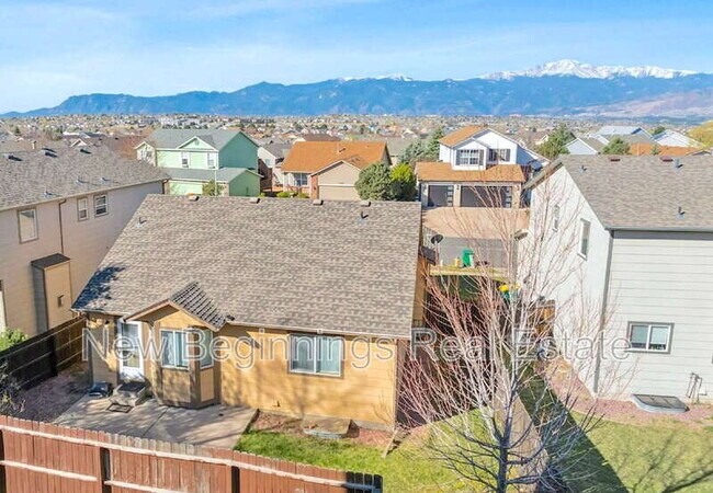 Building Photo - 5999 Pioneer Mesa Dr
