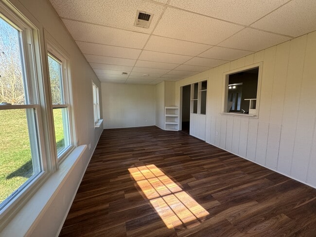 Building Photo - 317 Briarlea Dr