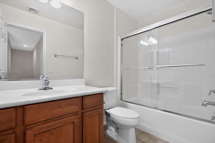 Building Photo - 6838 Sigri St