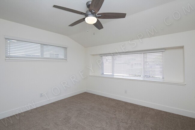 Building Photo - OPEN HOUSE: 10/25 10-11AM ~ 4BR Home with ...