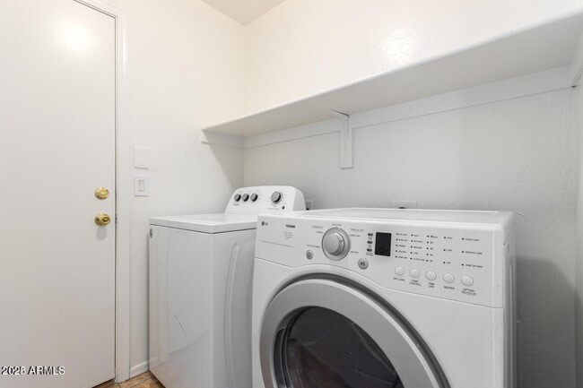 Building Photo - 25025 W Dove Mesa Dr