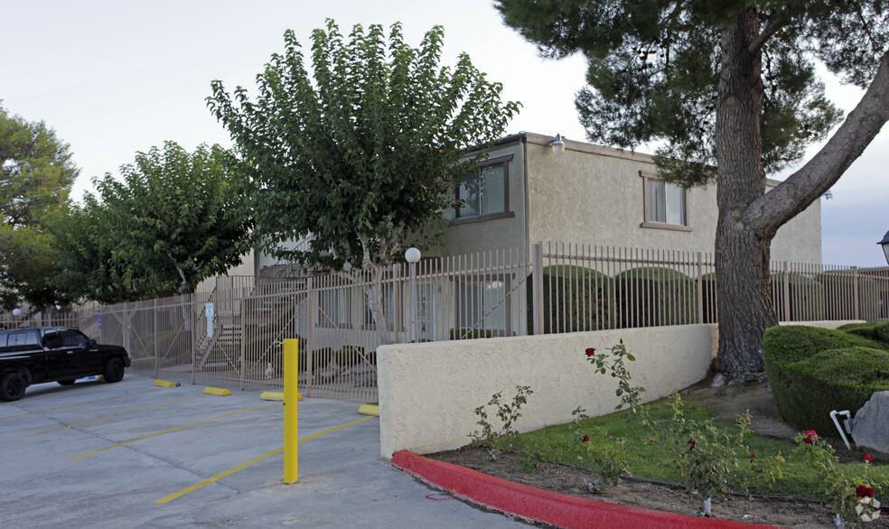 Building Photo - Park View Apartments