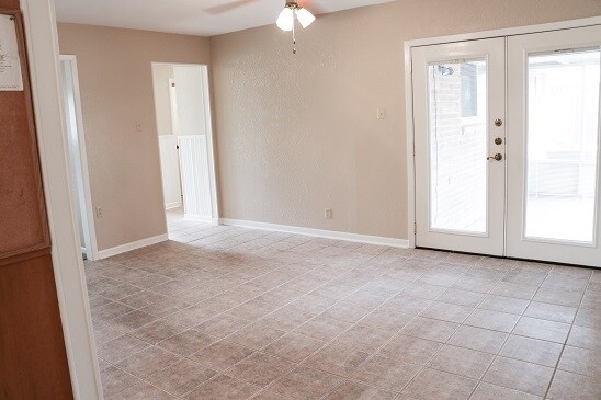 Building Photo - 118 Catalina Cir