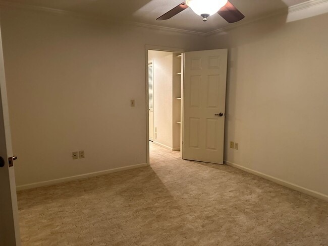 Building Photo - Available now, Executive 4 bdrm home with pool & hot tub!