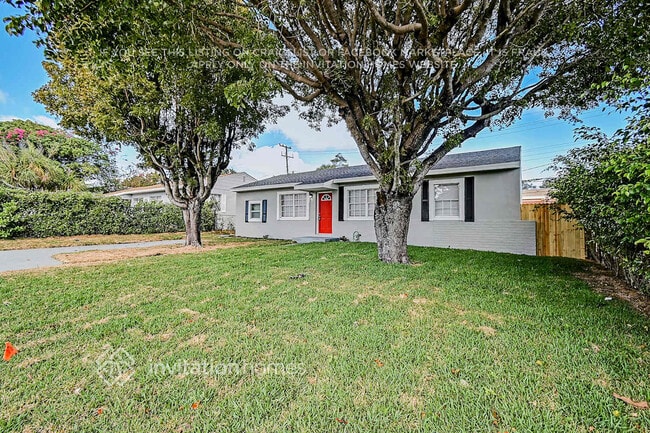 Building Photo - 835 44th St