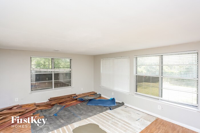 Building Photo - 3205 Hanover Dr