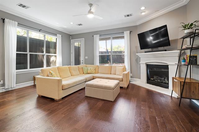 Building Photo - 5923 Oram St