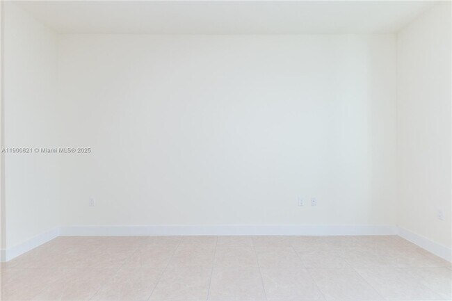 Building Photo - 4640 NW 84th Ave
