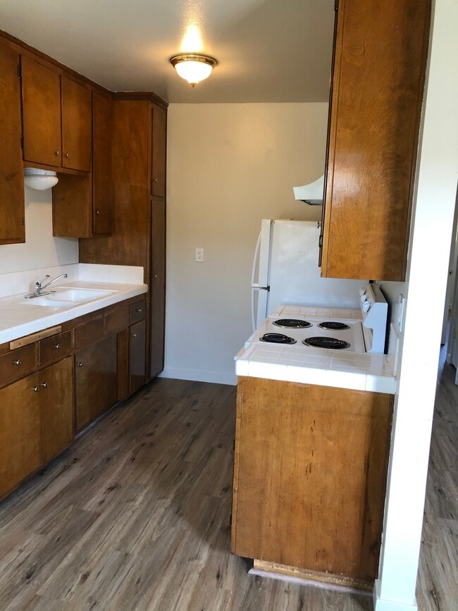 Building Photo - 333 Roosevelt St