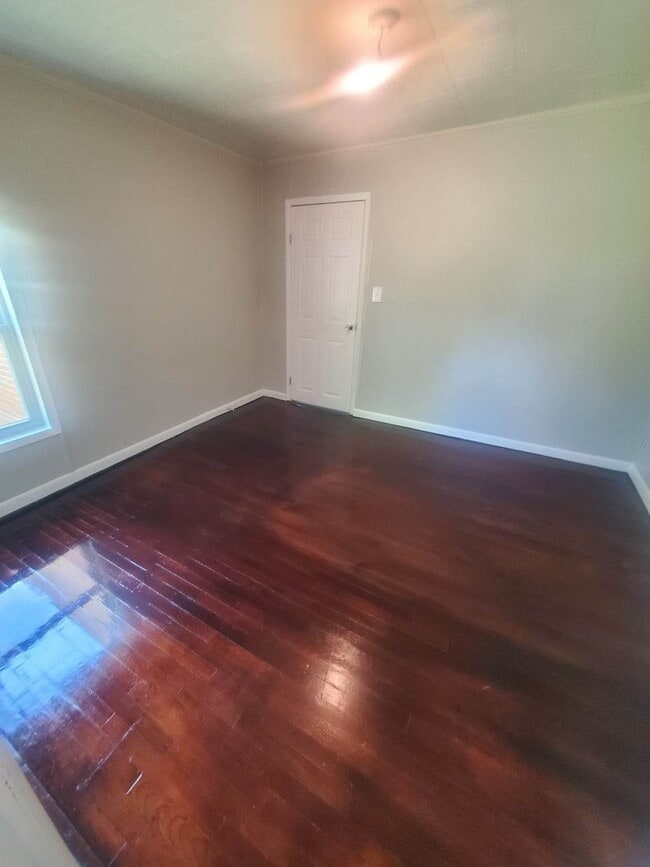 Building Photo - New Brockton!!!