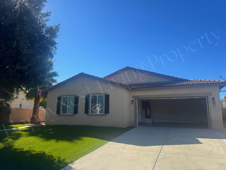 Building Photo - 33377 Mesolite Way