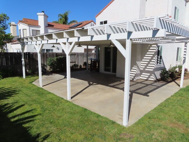 Building Photo - Renovated Three Bedroom Home