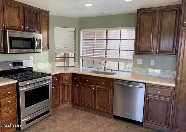 Building Photo - 852 Congressional Rd