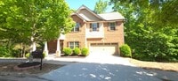 Building Photo - Brookside Crossing!