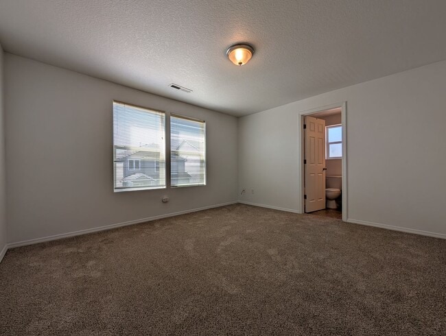 Building Photo - Fantastic 3 Bedroom, 2.5 Bath In Thurston ...