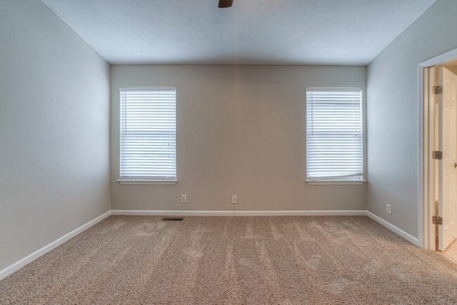 Building Photo - 151 Casbah Run