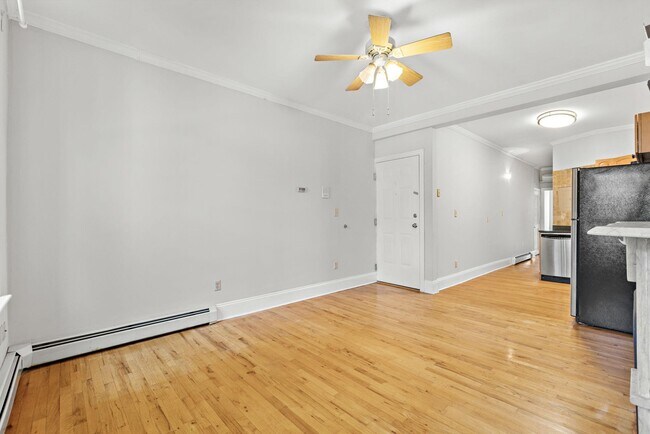 Building Photo - 227 3rd St