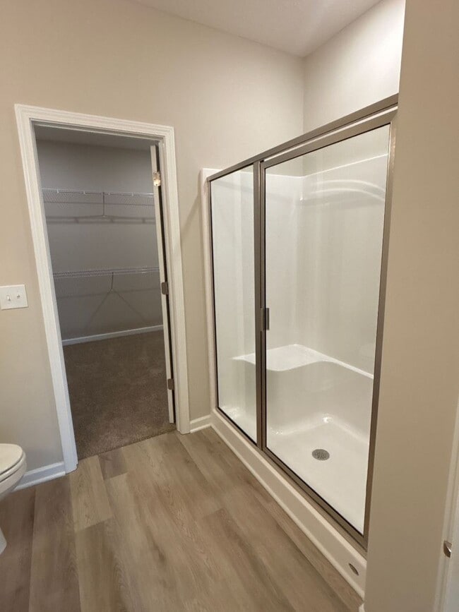 Building Photo - MOVE IN SPECIAL! - BRAND NEW 4 Bedroom Townhome in Shelbyville!